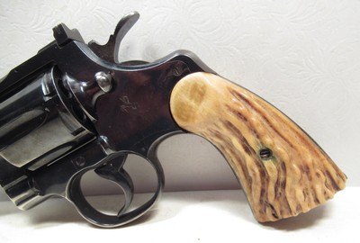 COLT PYTHON MODEL .357 MAGNUM REVOLVER from COLLECTING TEXAS – 58 YEAR-OLD - REAL JIG BONE GRIPS - Image 2 of 17