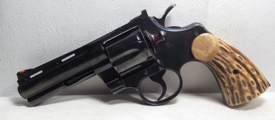 VERY NICE EARLY COLT PYTHON MODEL REVOLVER with EXCEPTIONAL JIG BONE GRIPS from COLLECTING TEXAS – MADE 1969 - Image 4 of 15