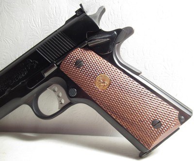 COLT GOLD CUP NATIONAL MATCH .45 AUTO PISTOL from COLLECTING TEXAS – MADE 1975 – LIKE NEW CONDITION - Image 3 of 16