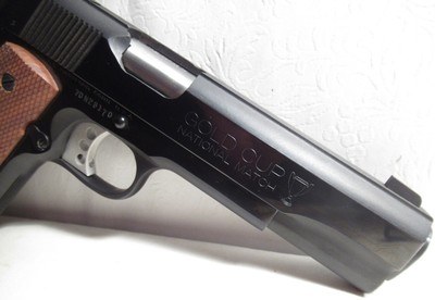 COLT GOLD CUP NATIONAL MATCH .45 AUTO PISTOL from COLLECTING TEXAS – MADE 1975 – LIKE NEW CONDITION - Image 6 of 16