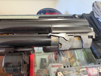 Perazzi MX 2000 12 gauge 33 1/2” mod x mod - Image 2 of 11