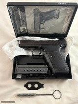 COLLECTOR GRADE -1982 HK P7 w/box, 2 mags, holster, manual and tools - EXCELLENT CONDITION - 1 of 9