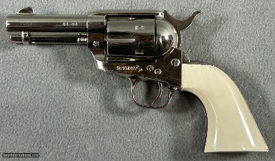 COLT, SINGLE ACTION ARMY, .44 40 WCF, 3RD GEN, 3 1/2" NICKEL.