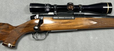 WEATHERBY MARK V DELUXE .300 WBY. MAG. - Image 3 of 18