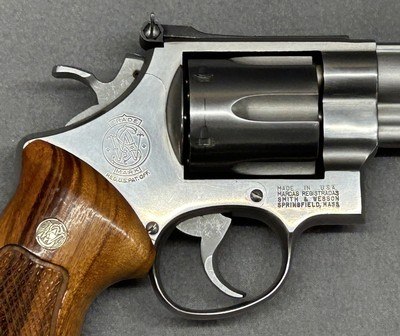 SMITH & WESSON MODEL 629-1 .44 MAGNUM - Image 3 of 15