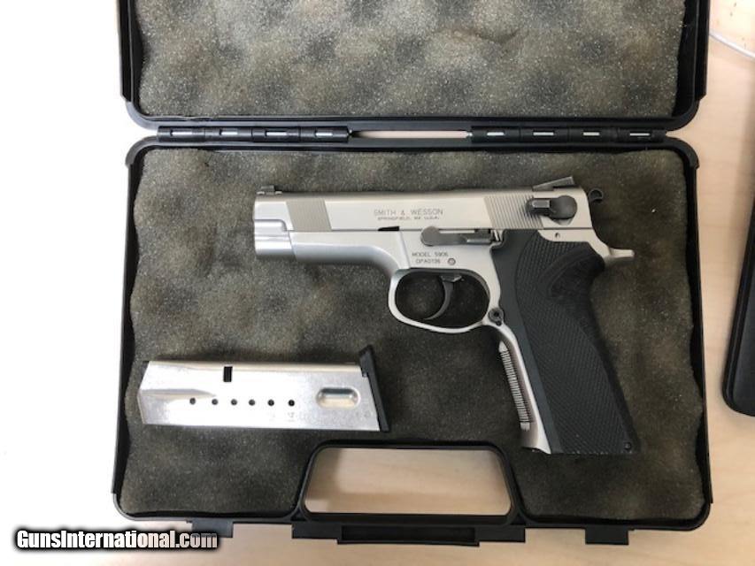 WTS: S&W 5906 Performance Center 9mm Excellent Cond. with