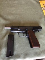 Browning Hi Power 9mm Fixed Sight made in 1976 Excellant condition w/ one factory mag - 8 of 8