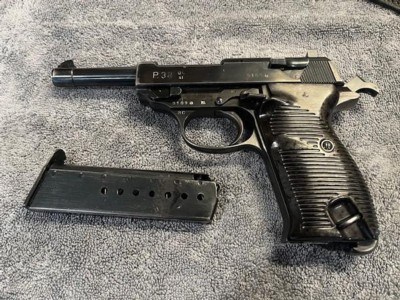 WTS: Walther P 38 AC 41 1st variant all matching, High Polish Exc. cond. with 43 hard shell Holster