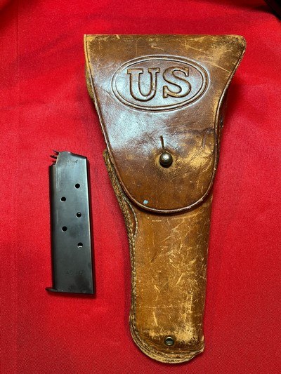 Colt 1911, M1911A1, .45ACP, US Army, Made in 1941 with US Holster, SN#739765 - Image 11 of 15