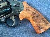 Pristine factory Engraved Smith & Wesson 44 Magnum model 29 - 4 of 13