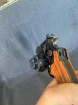 Pristine factory Engraved Smith & Wesson 44 Magnum model 29 - 13 of 13