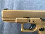 Almost brand new Glock 19X in FDE color in box with all extras - 11 of 13