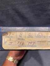 NIB Colt chiefs special model 37 Air weight.38 unfired new in matching box from 1974 - 7 of 11