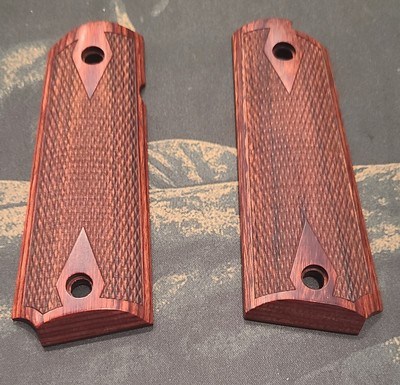Standard Manufacturing 1911 .45 ACP Mother of Pearl (unfired) & Knife - Image 8 of 9