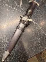 RARE SS EM DAGGER MFG. RICHARD HERDER WITH SS SPORTSCHULE 1934 ENHANCED BLADE - Image 2 of 13