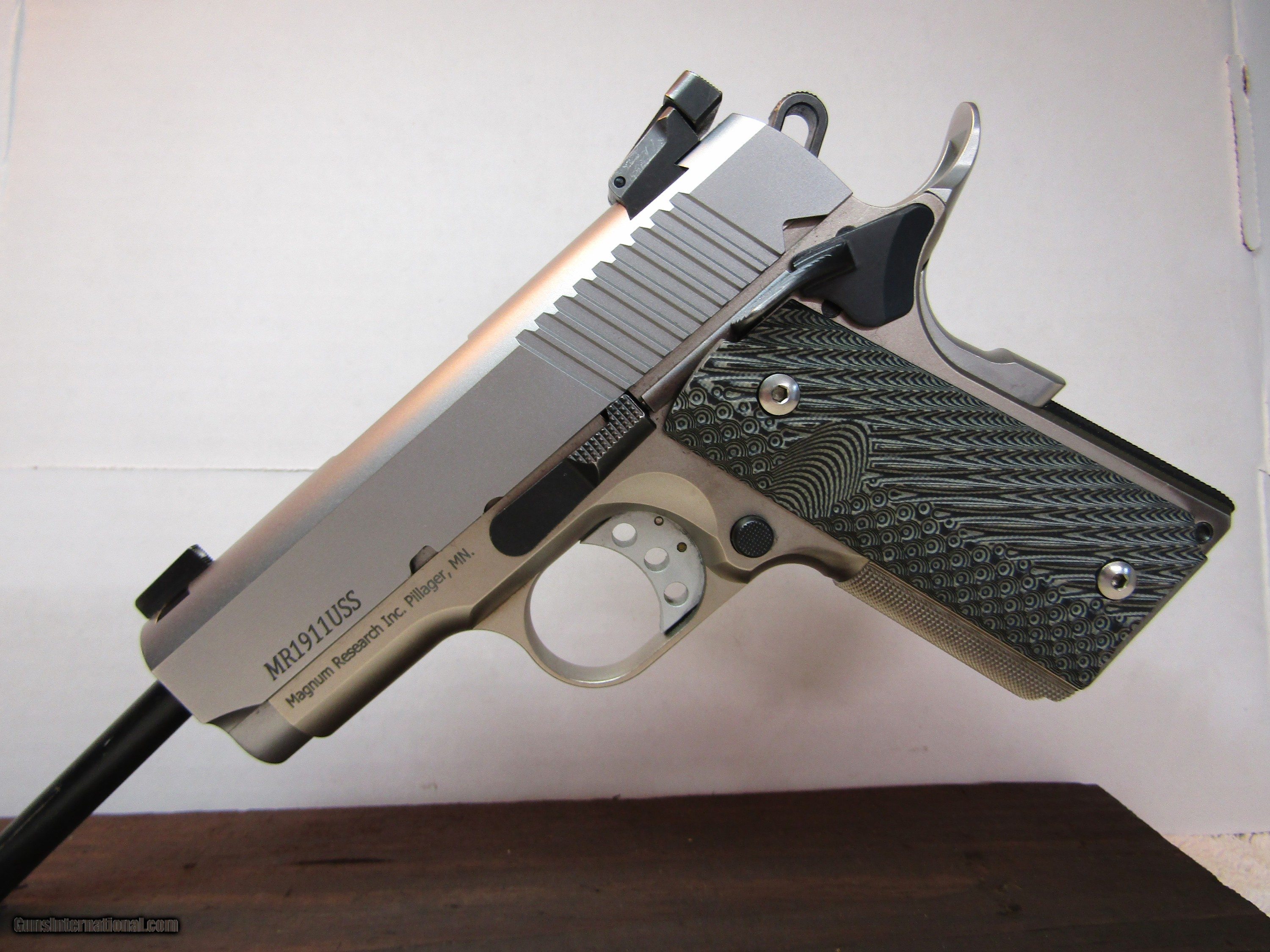 Magnum Research Desert Eagle DE1911 Undercover SS 3" .45 ACP