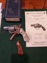 Smith & Wesson Chief Special Model 36 - 3 of 10