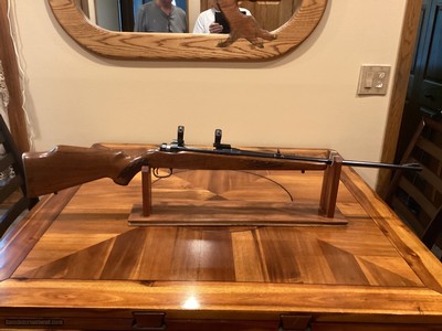 Savage Model 110 L left handed bolt action .243 Win caliber with 22
barrel.
4 shot Sporter. Monte Carlo stock with checkering.