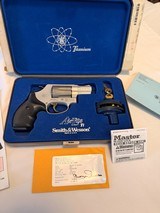 Smith & Wesson .32 Cal Titanium Air Lite 6 shot Revolver. New in Box - Image 1 of 9