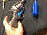 Ruger New Vaquero .357 MAGNUM Stainless - 3 of 15