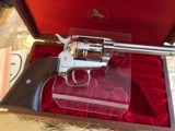 COLT SINGLE ACTION FRONTIER SCOUT .22LRIN WOOD DISPLAY CASE NICKEL 1960'S"PERFECT" - 8 of 10