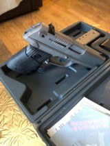 Ruger P93DAO , 9MM STAINLESS 15 ROUND VERY NICE - 5 of 10