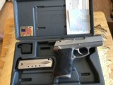 Ruger P93DAO , 9MM STAINLESS 15 ROUND VERY NICE - 2 of 10