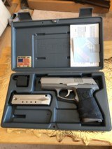Ruger P93DAO , 9MM STAINLESS 15 ROUND VERY NICE - 10 of 10