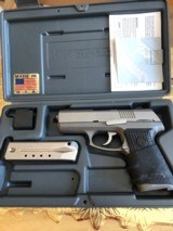 Ruger P93DAO , 9MM STAINLESS 15 ROUND VERY NICE - 1 of 10