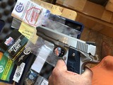 COLT 1911 COMPETITION GOVERNMENT 45ACP STAINLESS, N/M BARREL ,EXCELLENT, AS NEW , BOX & PAPERS - 10 of 12