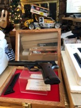 HIGH STANDARD VICTOR .22 & .22 SHORT WITH CONVERSION KIT , EXCELLENT , 2 MAGS - 15 of 15