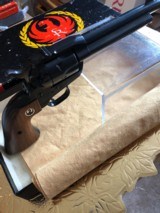 RUGER SINGLE SIX , 5 1/2" BLUE 1960 / BOX EXCELLENT .22 CAL. - 4 of 14