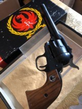 RUGER SINGLE SIX , 5 1/2" BLUE 1960 / BOX EXCELLENT .22 CAL. - 9 of 14