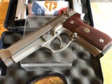 BERETTA 92FS-CAL 9MM STAINLESS , WOOD GRIPS , 3 MAGS EXCELLENT - 6 of 12