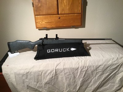 Weatherby Mark 5 Ultra Lightweight, 6 lug action, 338-06, excellent condition, very accurate