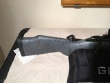 Weatherby Mark 5 Ultra Lightweight, 6 lug action, 338-06, excellent condition, very accurate - 6 of 10