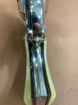 Very Nice Colt Single Action Army SAA Nickel 45 3rd generation (2007) 5.5” Pearl Grips - 8 of 15