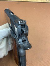 Beautiful S&W 1911 Pro Series 45 auto 3” Two Tone Smith & Wesson w( 2 magazines - 8 of 15