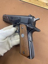 Beautiful Colt 1911 MK IV Series 70 (1975) Government 45 auto, Original walnut grips. Excellent - 4 of 15