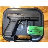 Glock 17 Gen4 - 1 of 2