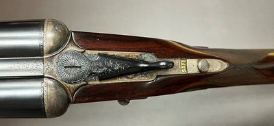 ***SOLD*** HOLLAND & HOLLAND #2 12 BORE HAND DETACHABLE SIDELOCK EJECTOR 30” CYL/LM BARRELS NICLEY FIGURED WOOD CASED BUILT IN 1913 - Image 4 of 22