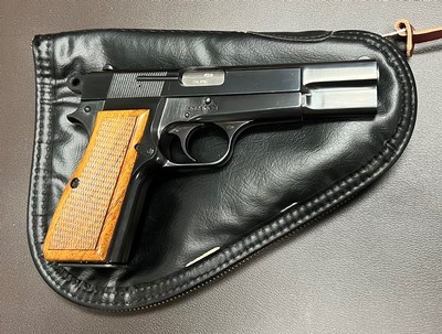 BROWNING HI POWER 9MM THREE FACTORY MAGAZINES EXCELLENT AS NEW CONDITION BUILT IN 1973