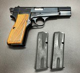 BROWNING HI POWER 9MM THREE FACTORY MAGAZINES EXCELLENT AS NEW CONDITION BUILT IN 1973 - 8 of 10