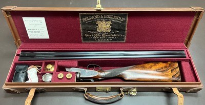 HOLLAND & HOLLAND BADMINTON 2” 12 BORE HAND DETACHABLE SIDELOCK EJECTOR 28” IC/IC BARRELS FINE CONDITION BETWEEN THE WARS GUN