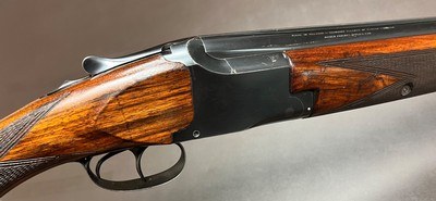 PRE WAR BROWNING SUPERPOSED LIGHTNING 12GA 28
M/F SOLID RIB BARRELS DOUBLE SINGLE TRIGGER FIGURED WOOD NICE ORIGINAL CONDITION 1930 S FIELD GUN