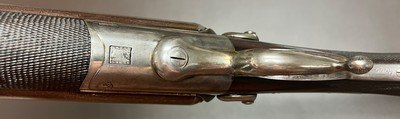 ANTIQUE E.M REILLY LONDON 10 BORE WILDFOWL HAMMERGUN 30” CYL/CYL FINE DAMASCUS BARRELS MODERN 2 5/8” NITRO PROOF FIGURED WOOD BUILT IN 1879 - Image 5 of 20