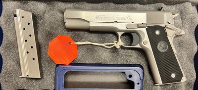 NEW IN BOX COLT 1911 SERIES 80 STAINLESS STEEL SUPER 38 AUTO PISTOL TWO FACTORY MAGS UNFIRED BUILT IN 2006 - Image 2 of 8