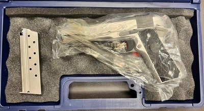 NEW IN BOX COLT 1911 SERIES 80 STAINLESS STEEL SUPER 38 AUTO PISTOL TWO FACTORY MAGS UNFIRED BUILT IN 2006 - Image 7 of 8