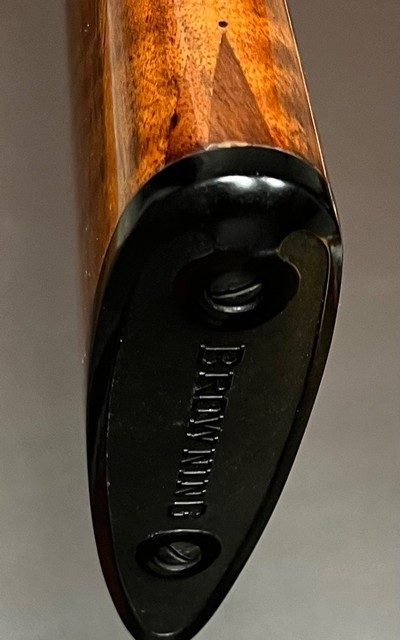 SCARCE BROWNING B125 SUPERLIGHT 20GA 26” IC/M ENGRAVED BY AUGUSTE POES STUNNING WOOD 5LBS 13OZ CLASSIC O/U UPLAND GUN - Image 17 of 22
