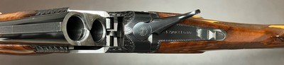 SCARCE BROWNING B125 SUPERLIGHT 20GA 26” IC/M ENGRAVED BY AUGUSTE POES STUNNING WOOD 5LBS 13OZ CLASSIC O/U UPLAND GUN - Image 4 of 22